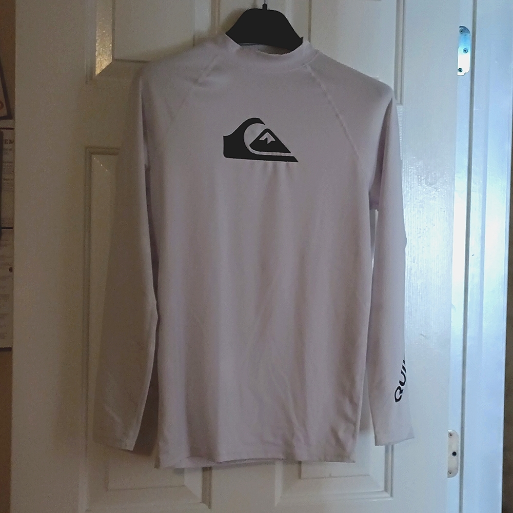 QUICKSILVER SURFING WET SHIRT SIZE M